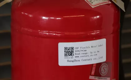 センチュリーRFIDソリューションの金属ラベルMetalion™L II & メタリオン™M IIに参加センチュリーメタリオン™家族